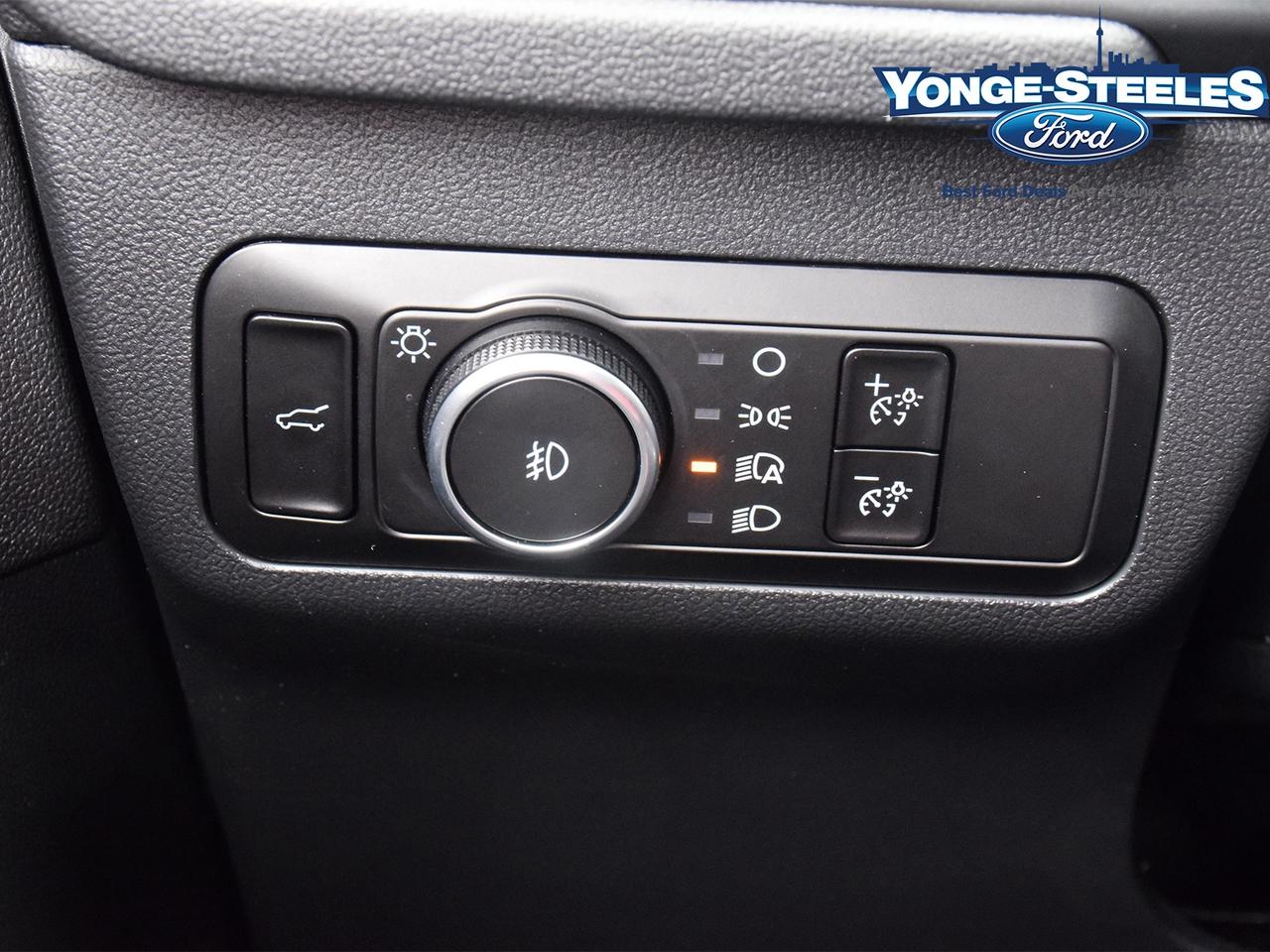 2026 Ford Escape ST LINE ONE OWNER NO ACCIDENT CPO ONLY 4,936 KMS Photo