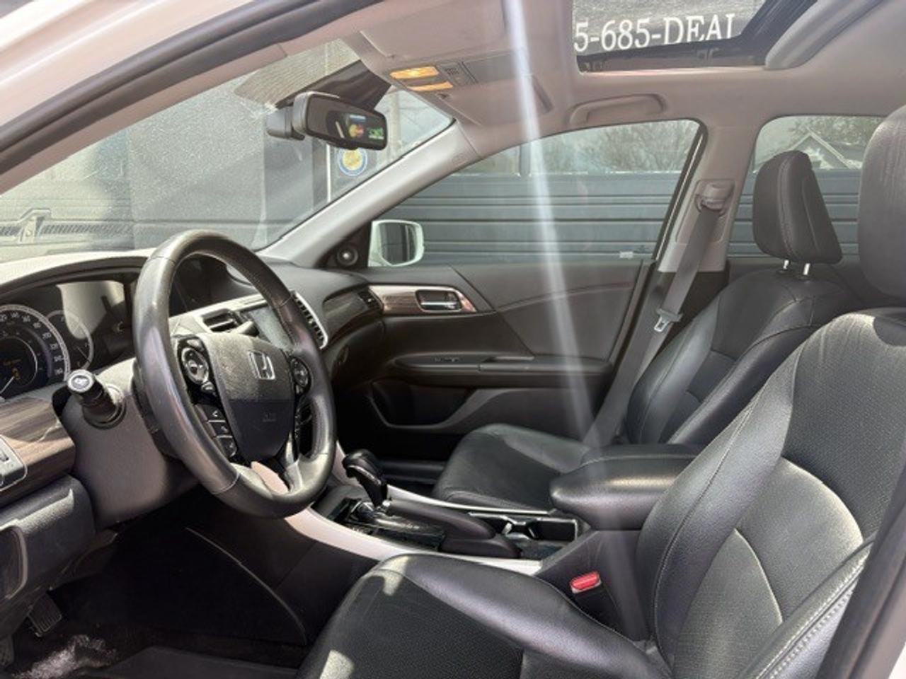 2017 Honda Accord Sedan V6 Touring, FULLY LOADED, EXTREMELY WELL KEPT!! Photo