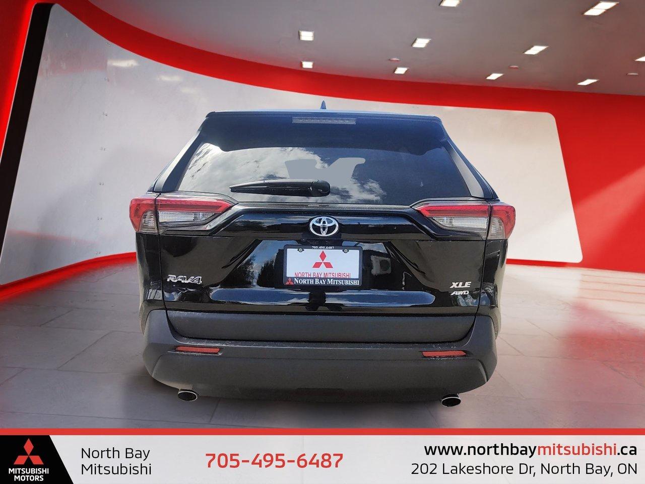 2023 Toyota RAV4 XLE Photo