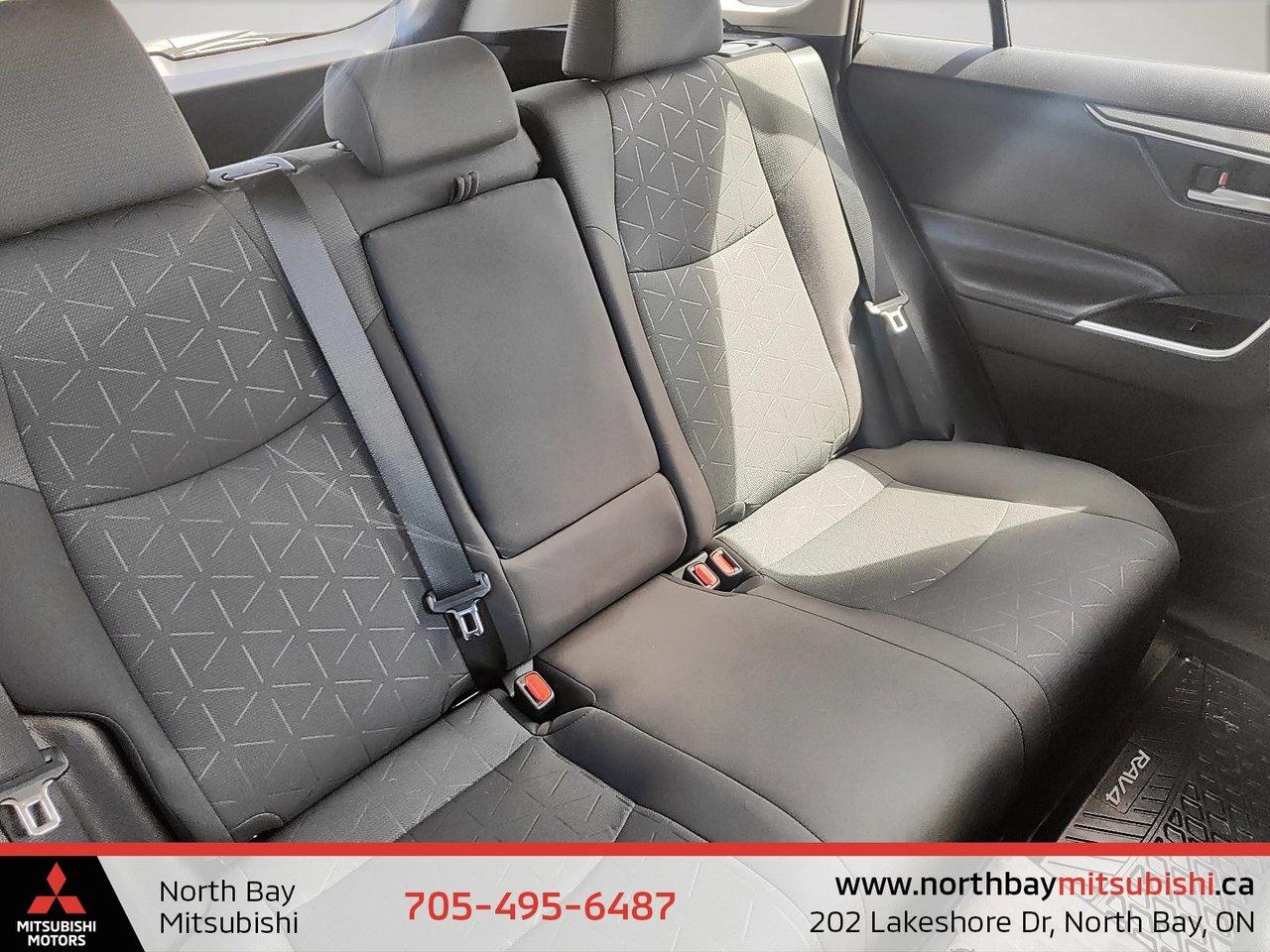 2023 Toyota RAV4 XLE Photo