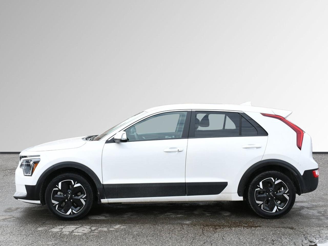2024 Kia Niro EV Wind CPO   Backup Camera   Keyless Start   Bluetoo Photo3