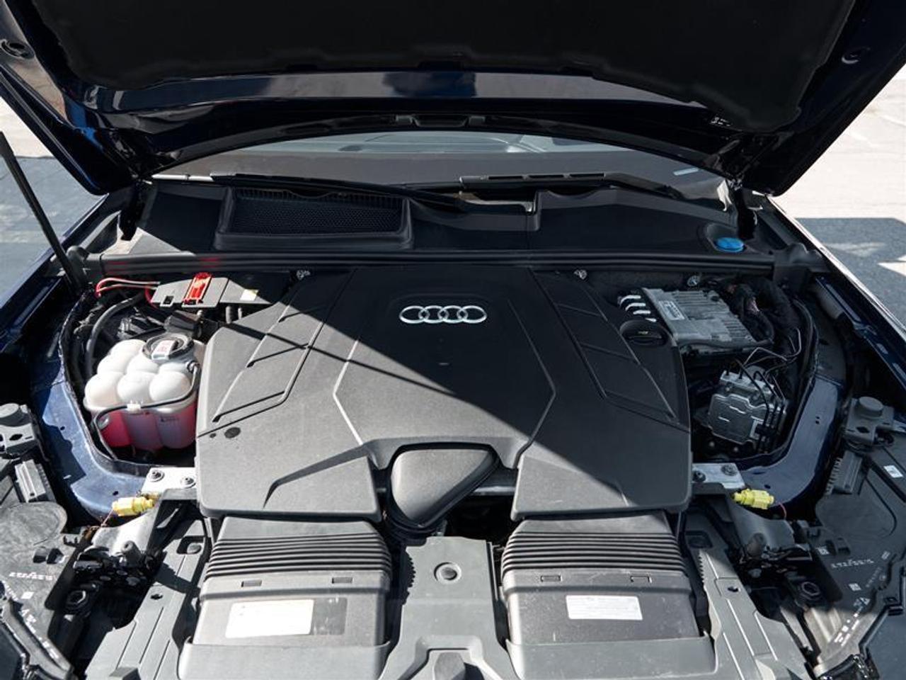 2022 Audi Q7 55 3.0T Technik quattro 8sp Tiptronic Photo