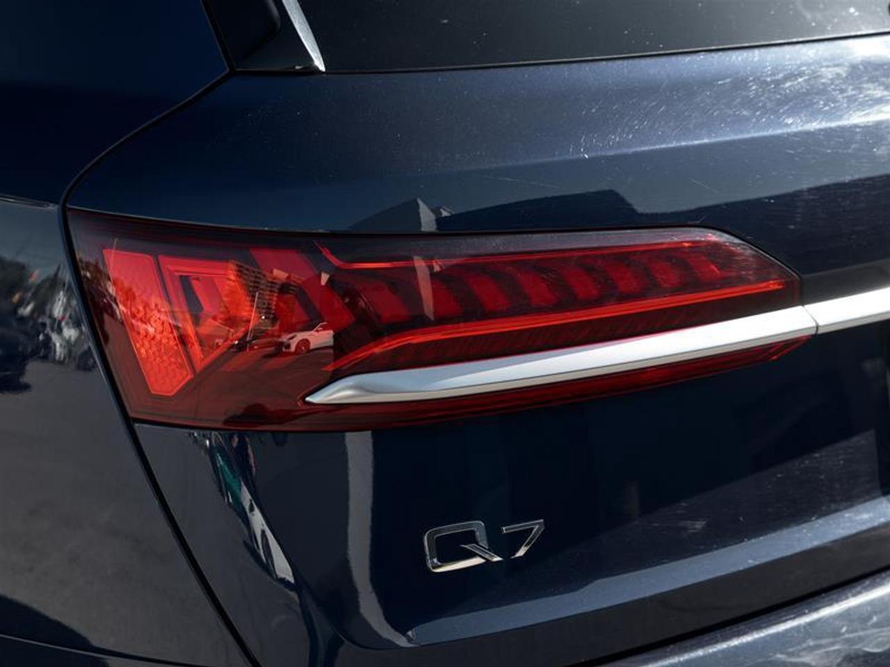 2022 Audi Q7 55 3.0T Technik quattro 8sp Tiptronic Photo