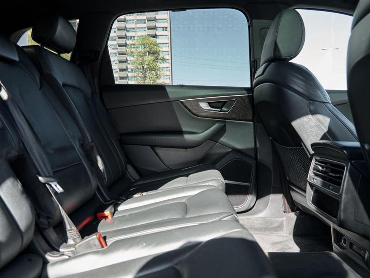 2022 Audi Q7 55 3.0T Technik quattro 8sp Tiptronic Photo