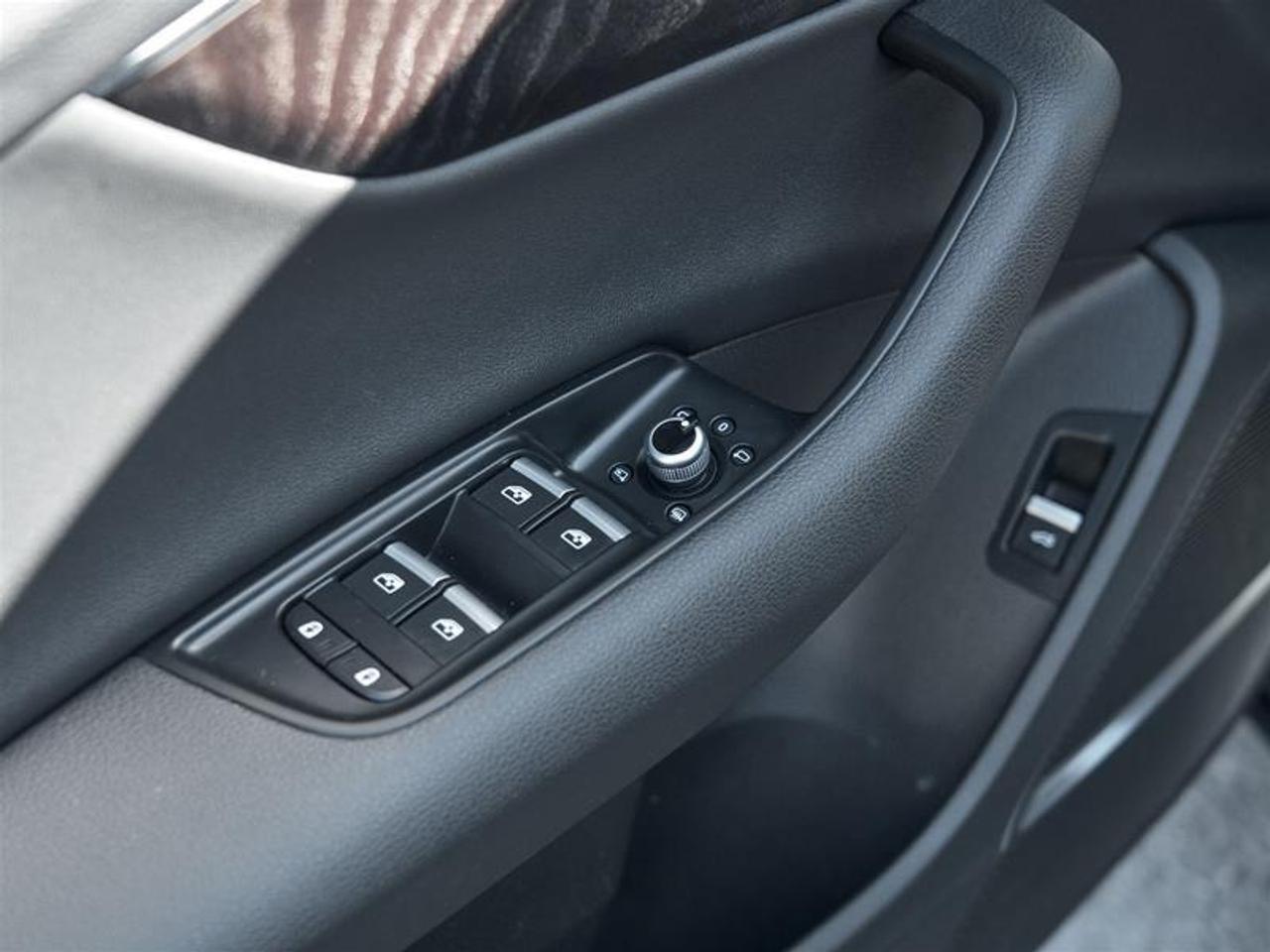 2022 Audi Q7 55 3.0T Technik quattro 8sp Tiptronic Photo