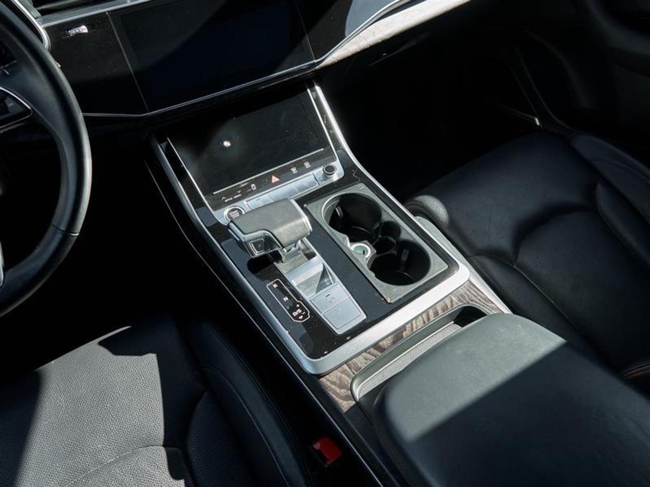 2022 Audi Q7 55 3.0T Technik quattro 8sp Tiptronic Photo