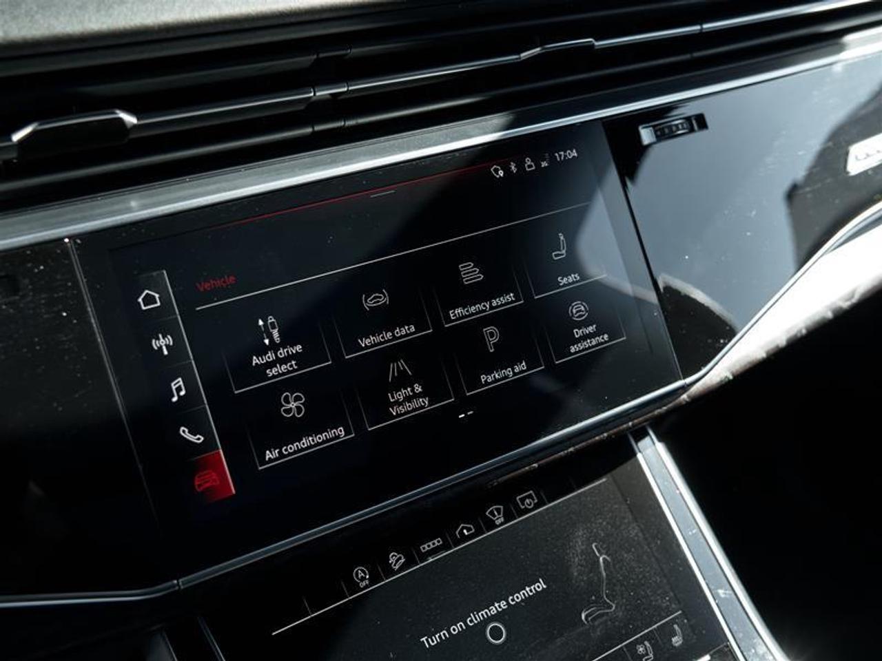2022 Audi Q7 55 3.0T Technik quattro 8sp Tiptronic Photo