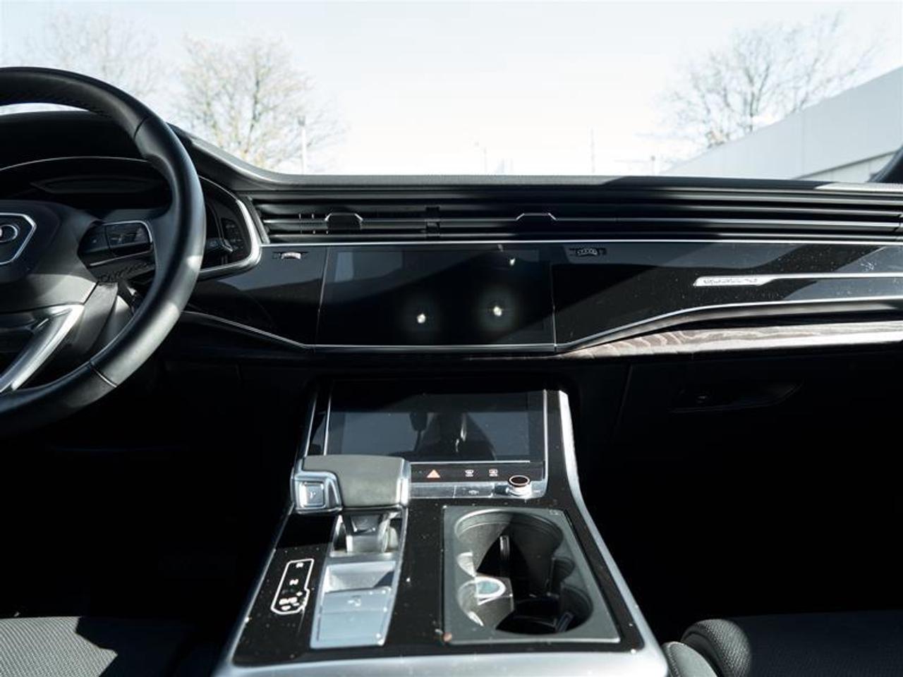 2022 Audi Q7 55 3.0T Technik quattro 8sp Tiptronic Photo