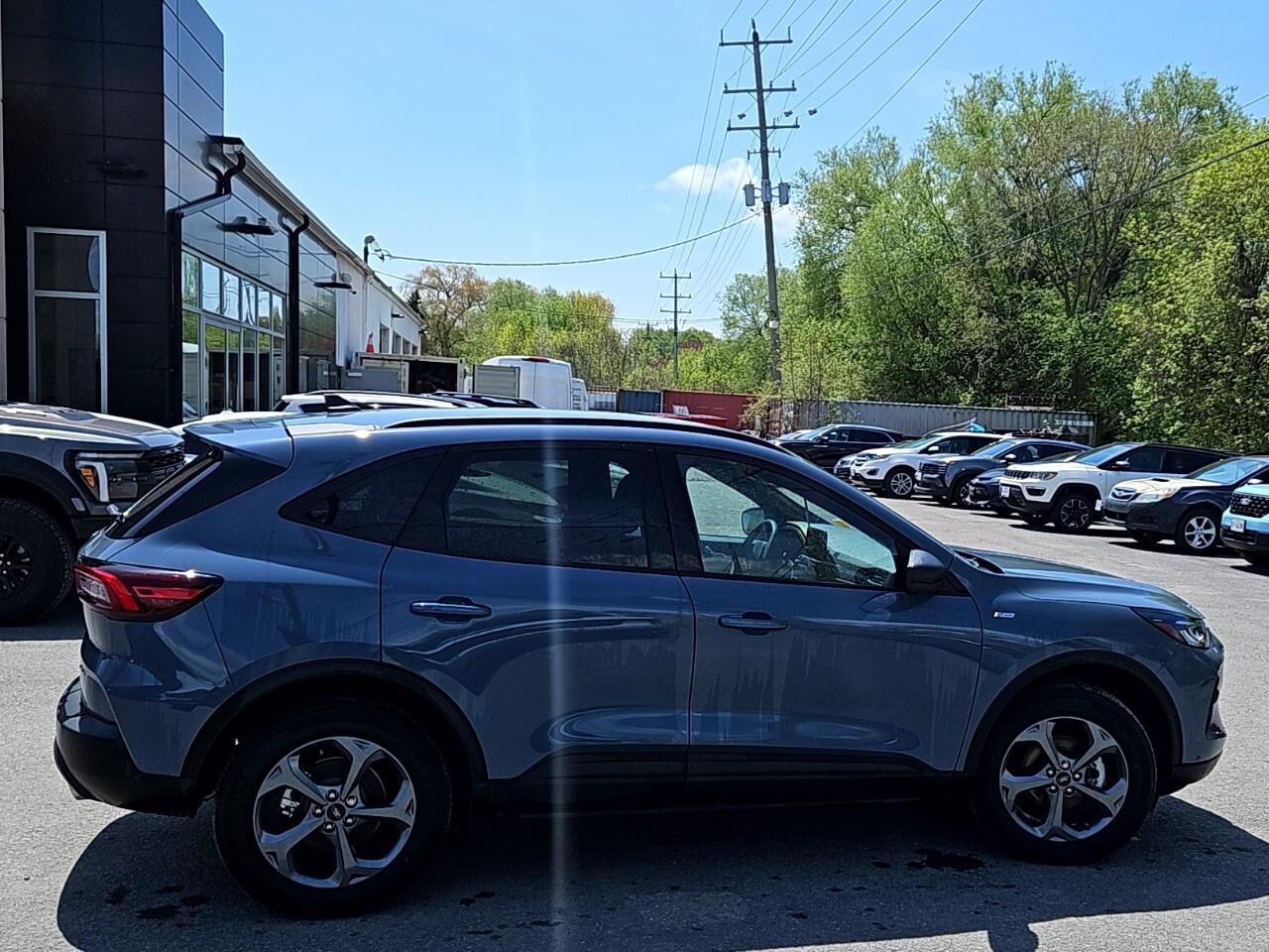 2026 Ford Escape ST-LINE   AWD   1 OWNER   NO ACCIDENTS Photo