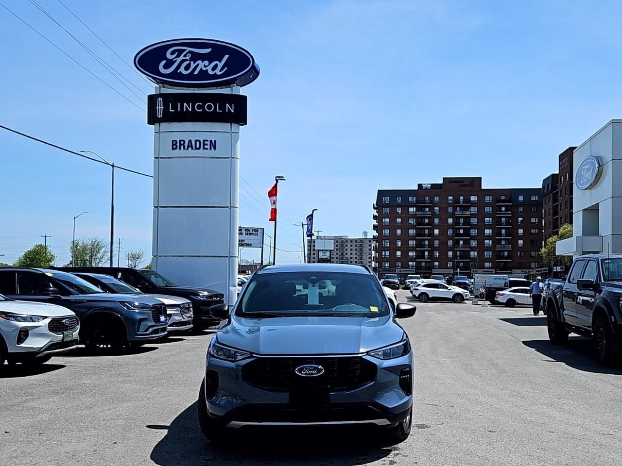 2026 Ford Escape ST-LINE   AWD   1 OWNER   NO ACCIDENTS Photo