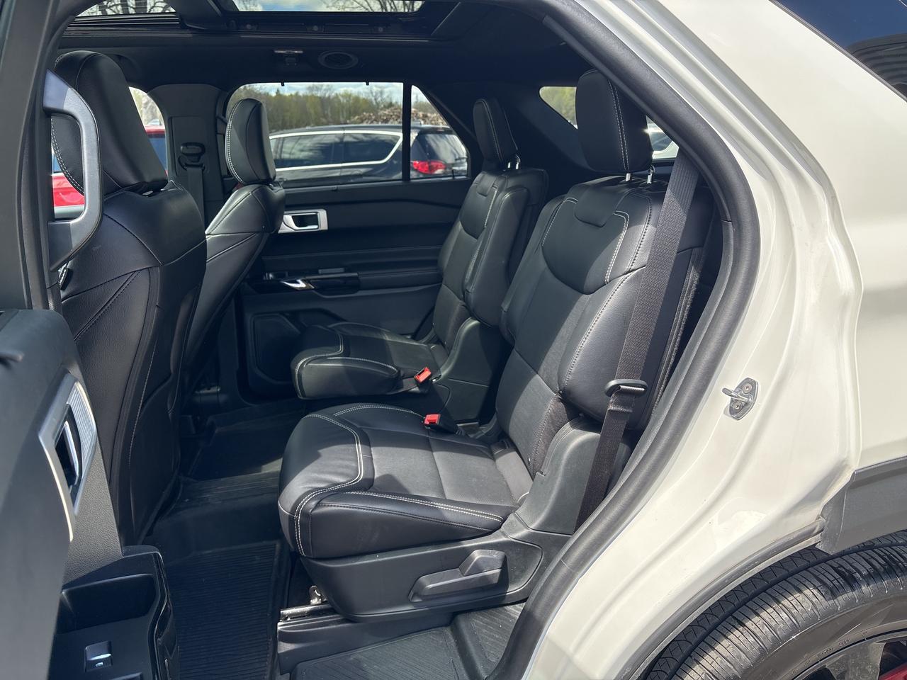 2023 Ford Explorer ST Photo