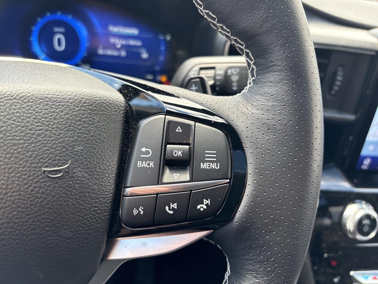 2023 Ford Explorer ST Photo