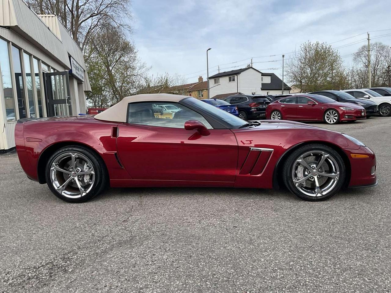 2011 Chevrolet Corvette Grand Sport Convertible 3LT - LEATHER! NAV! HUD! BOSE! Photo