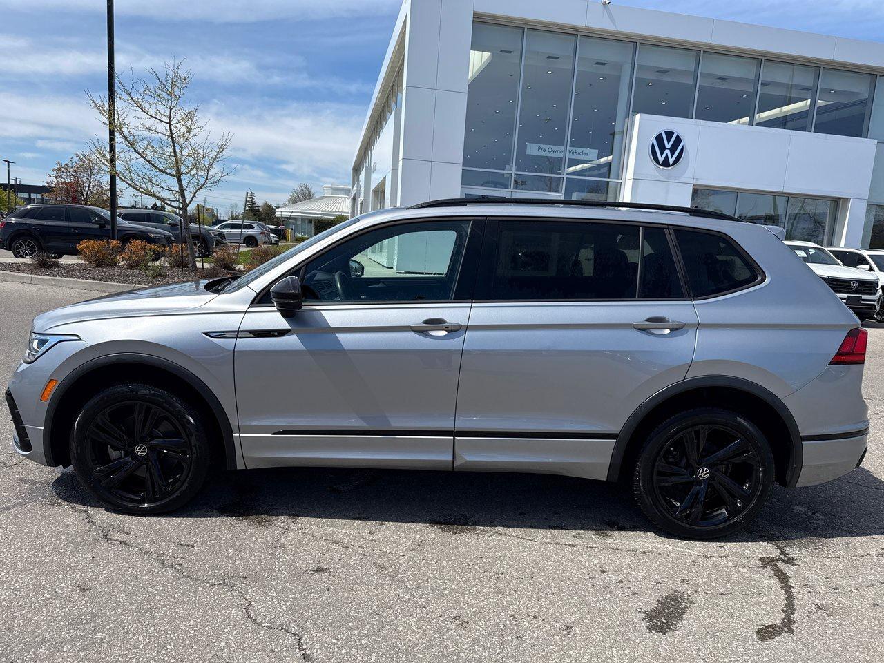 2023 Volkswagen Tiguan Comfortline R-Line Black 2.0T 8sp at w/Tip 4M Remo Photo