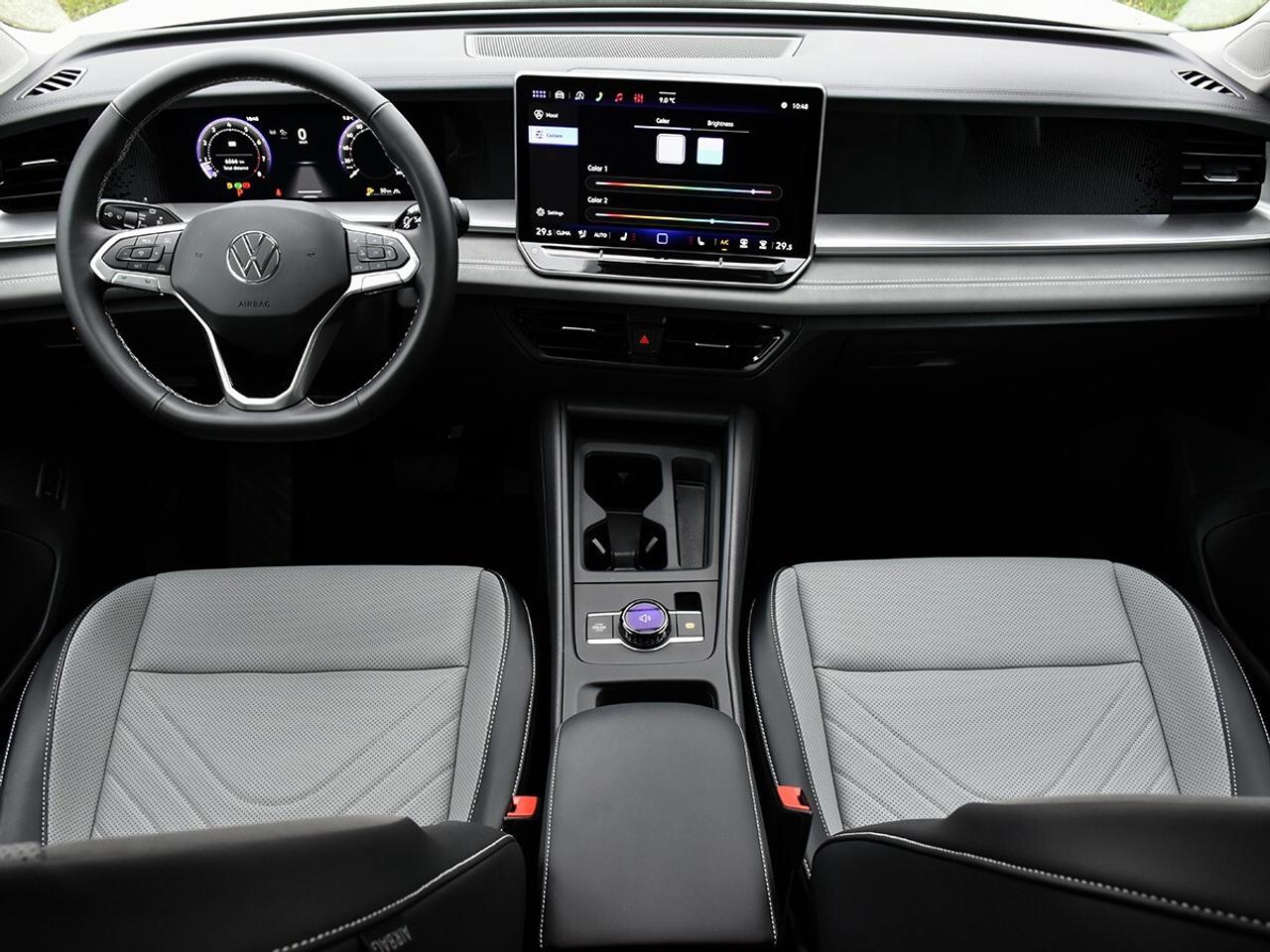 2025 Volkswagen Tiguan COMFORTLINE Photo