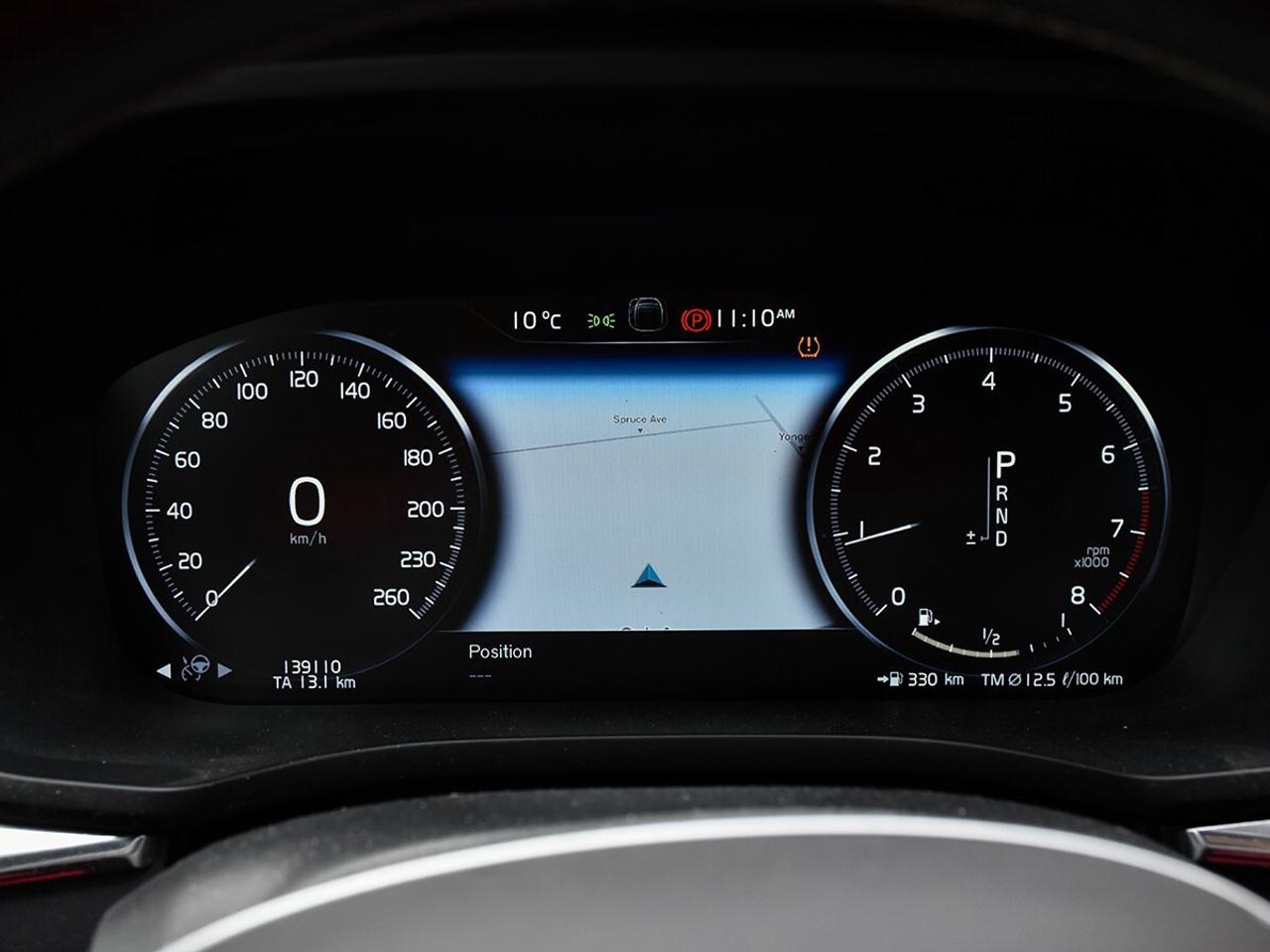 2019 Volvo XC60 R-Design Photo