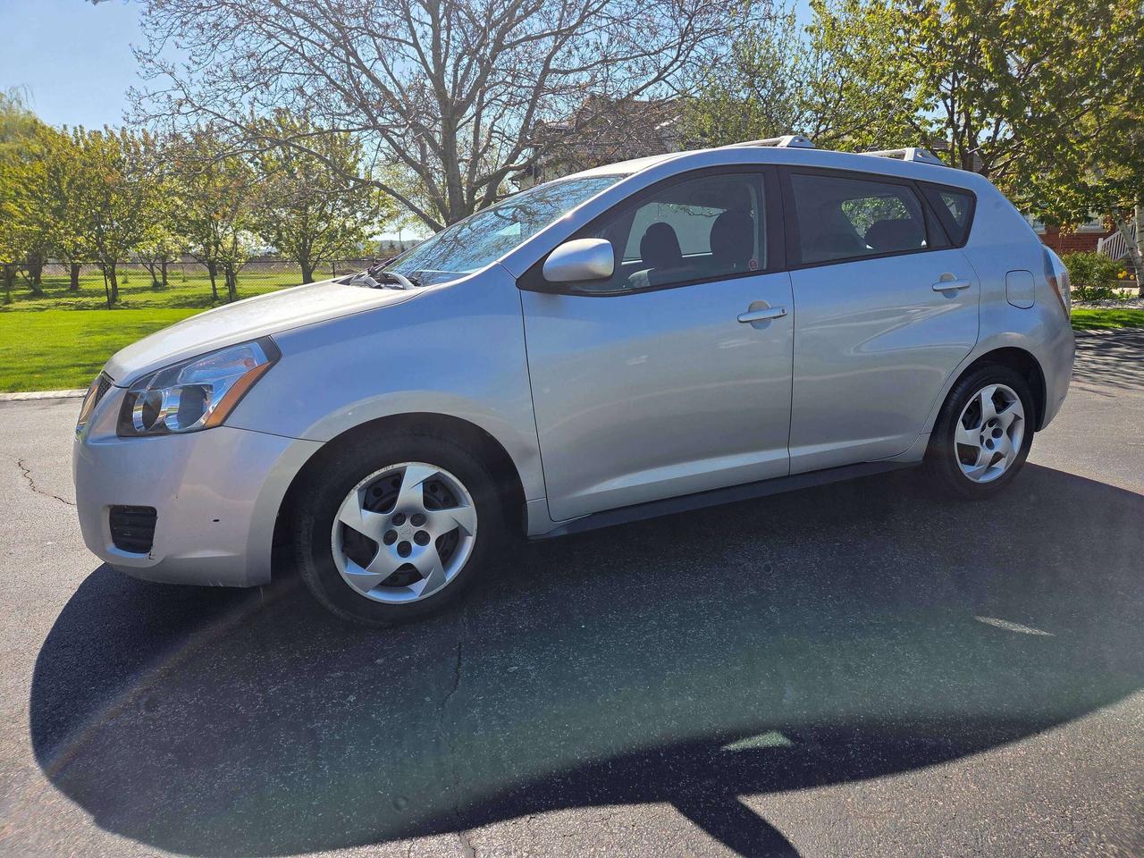 2010 Pontiac Vibe Base Photo4
