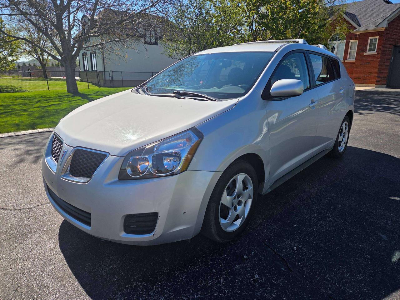 2010 Pontiac Vibe Base Photo