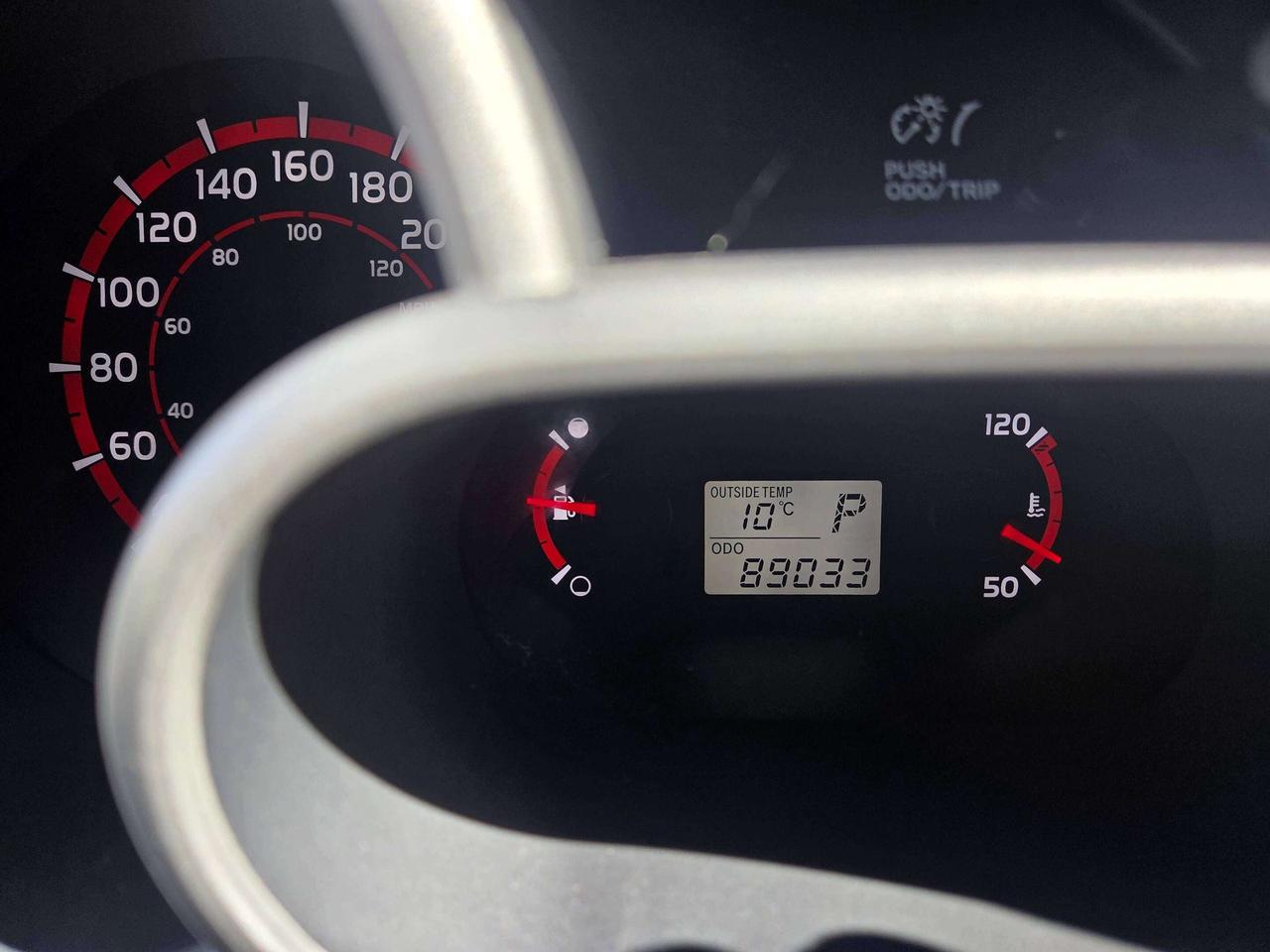 2010 Pontiac Vibe Base Photo