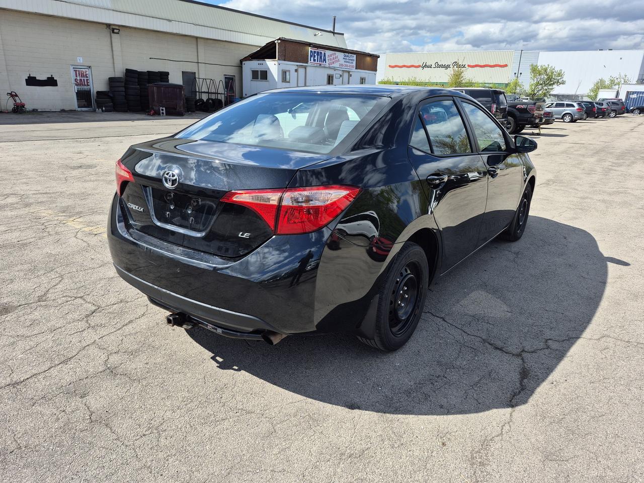 2018 Toyota Corolla LE Photo