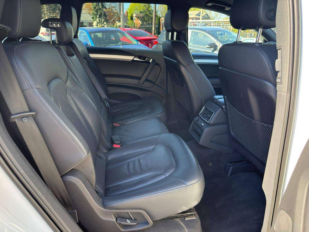 2012 Audi Q7 Premium Plus, TDI, clean carfax! no accident! Photo