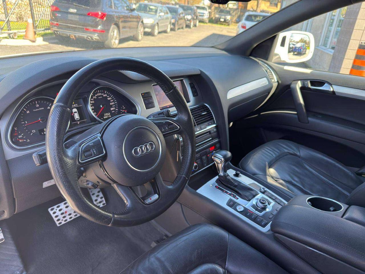 2012 Audi Q7 Premium Plus, TDI, clean carfax! no accident! Photo