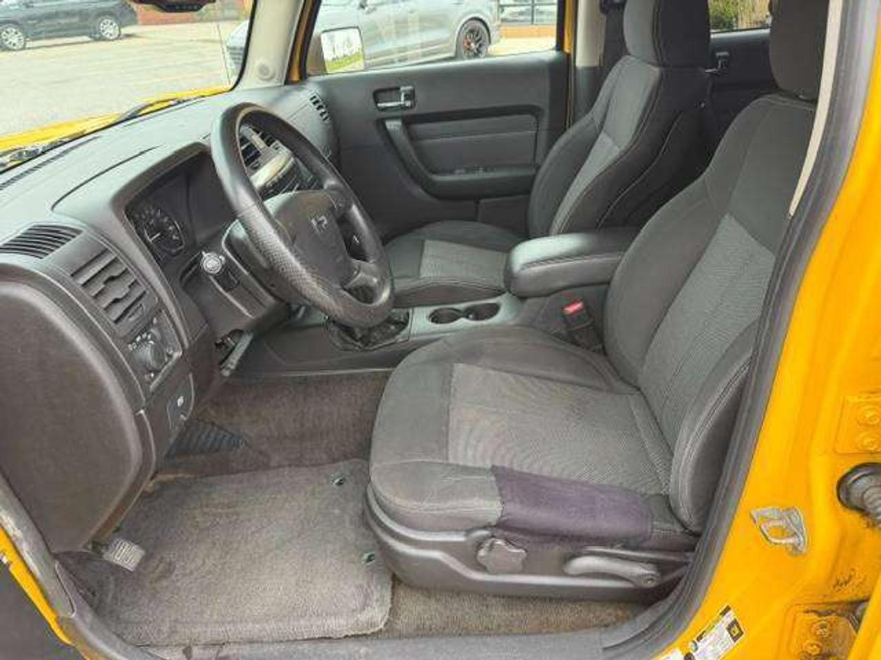 2006 Hummer H3 5 SPEED MANUAL SOLD AS IS 5 SPEED MANUAL Photo