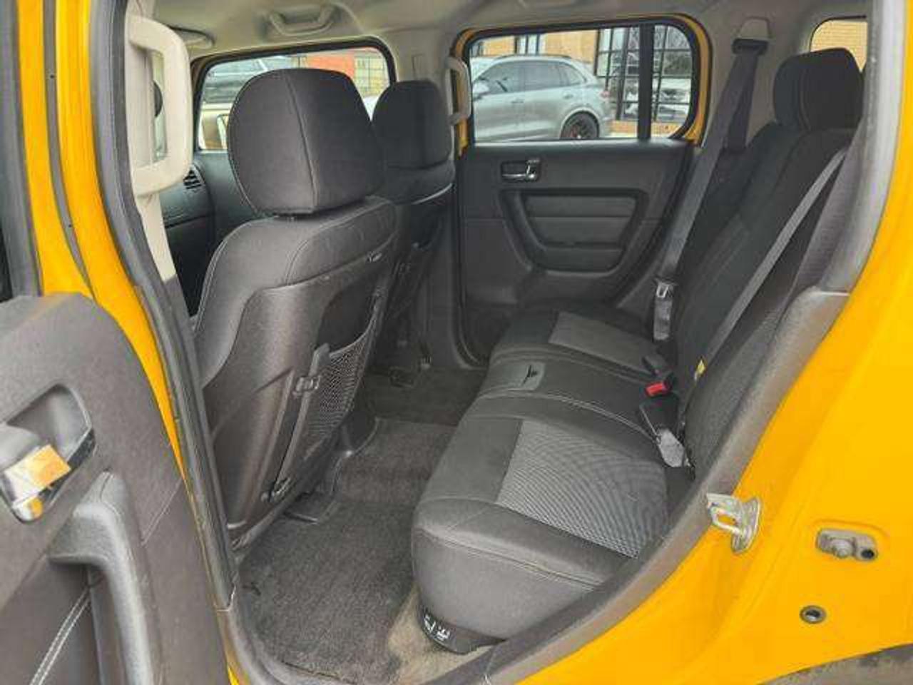 2006 Hummer H3 5 SPEED MANUAL SOLD AS IS 5 SPEED MANUAL Photo