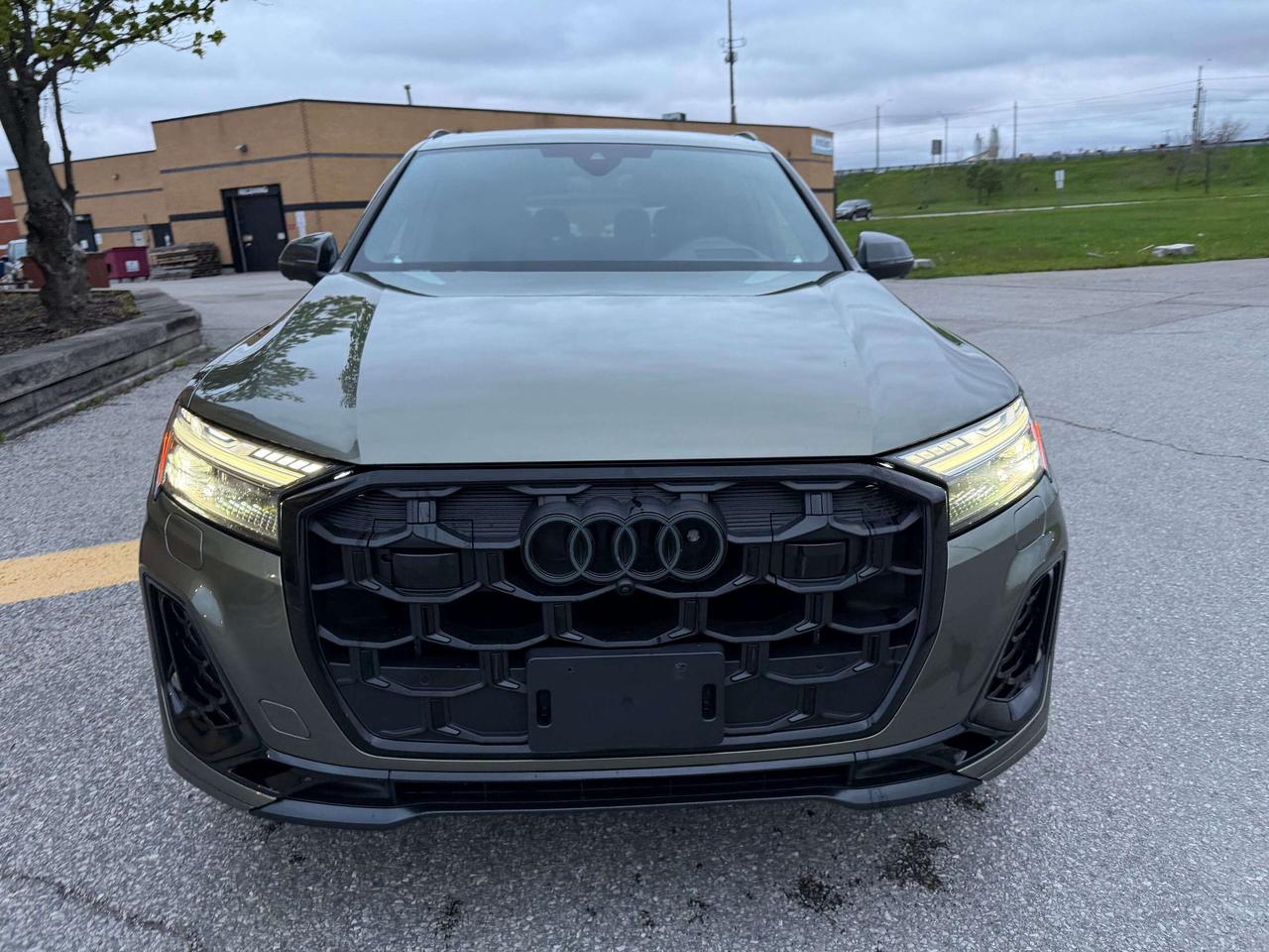 2025 Audi SQ7 MASSAGE SEAT, B&O SOUND, 360 CAMERA,CLEAN CARFAX Photo