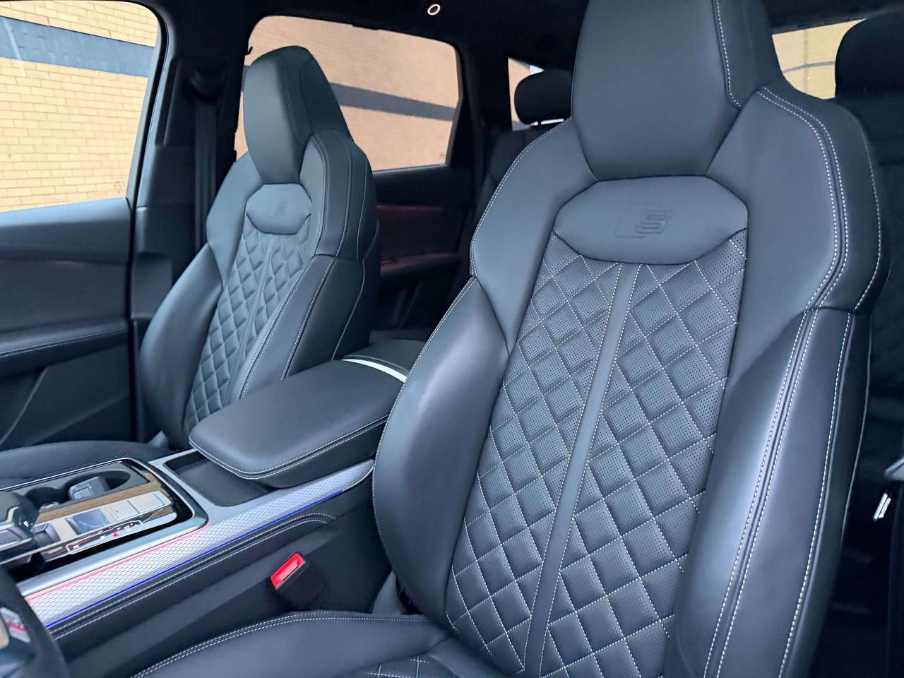 2025 Audi SQ7 MASSAGE SEAT, B&O SOUND, 360 CAMERA,CLEAN CARFAX Photo