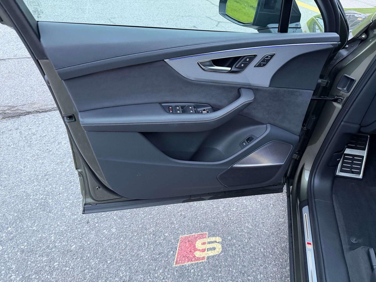 2025 Audi SQ7 MASSAGE SEAT, B&O SOUND, 360 CAMERA,CLEAN CARFAX Photo