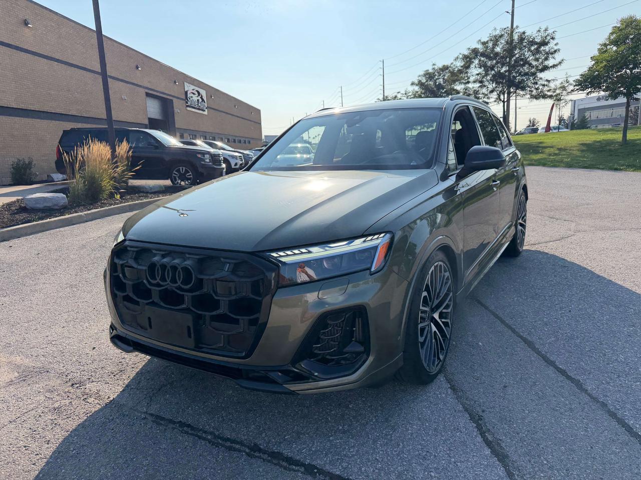 2025 Audi SQ7 MASSAGE SEAT, B&O SOUND, 360 CAMERA,CLEAN CARFAX Photo