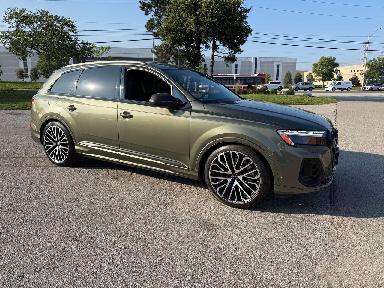 2025 Audi SQ7 MASSAGE SEAT, B&O SOUND, 360 CAMERA,CLEAN CARFAX Photo