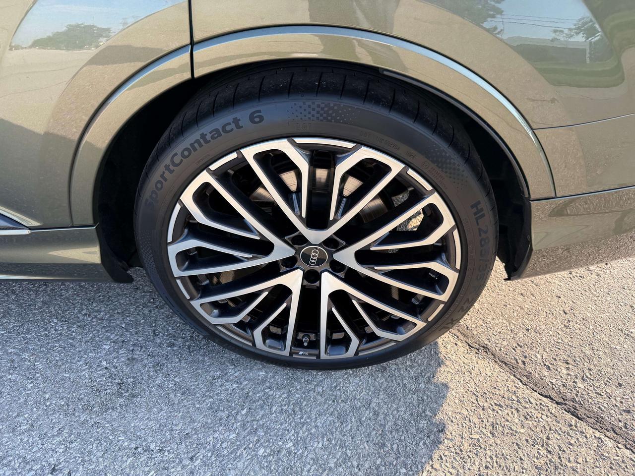 2025 Audi SQ7 MASSAGE SEAT, B&O SOUND, 360 CAMERA,CLEAN CARFAX Photo