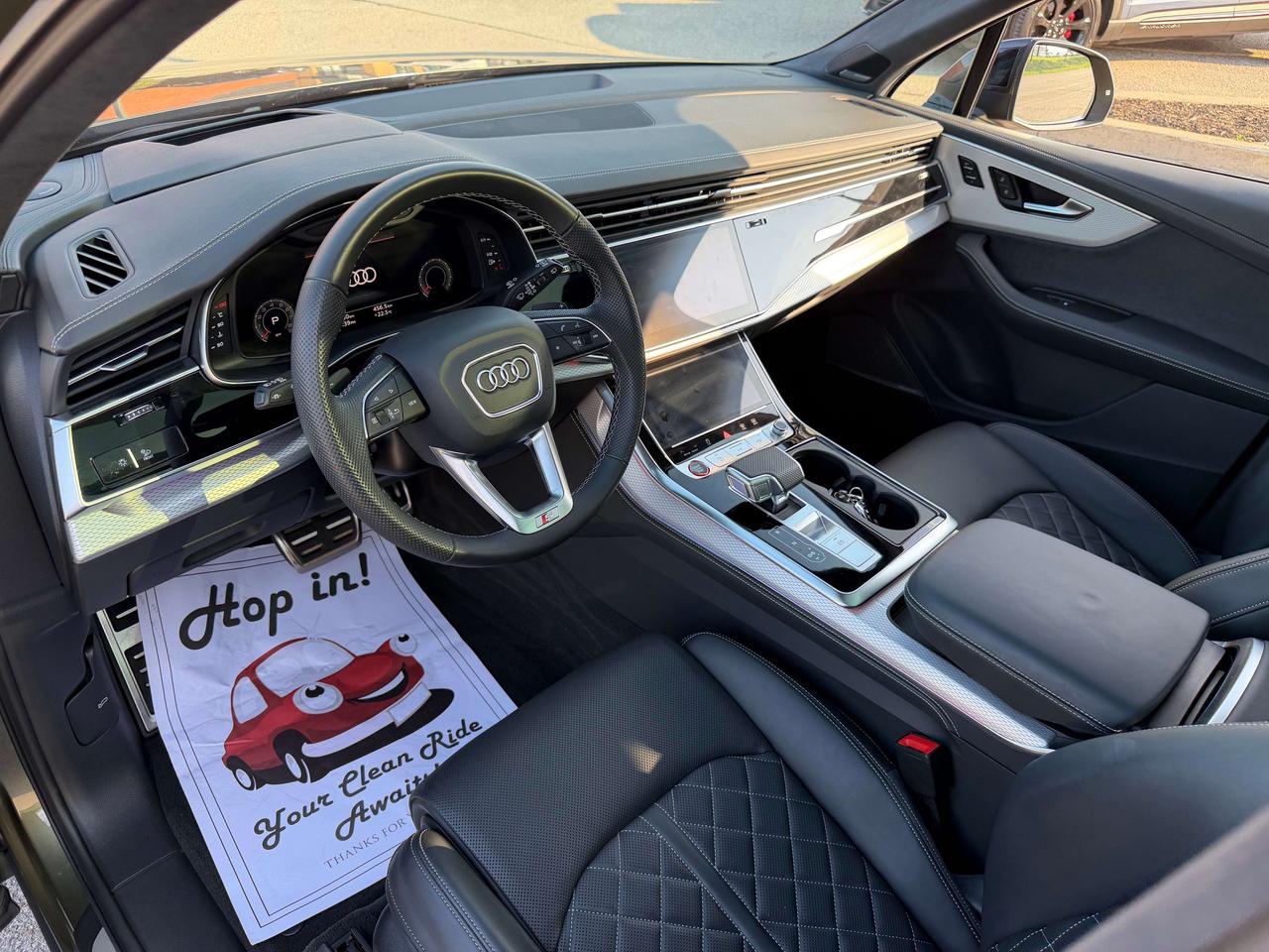 2025 Audi SQ7 MASSAGE SEAT, B&O SOUND, 360 CAMERA,CLEAN CARFAX Photo