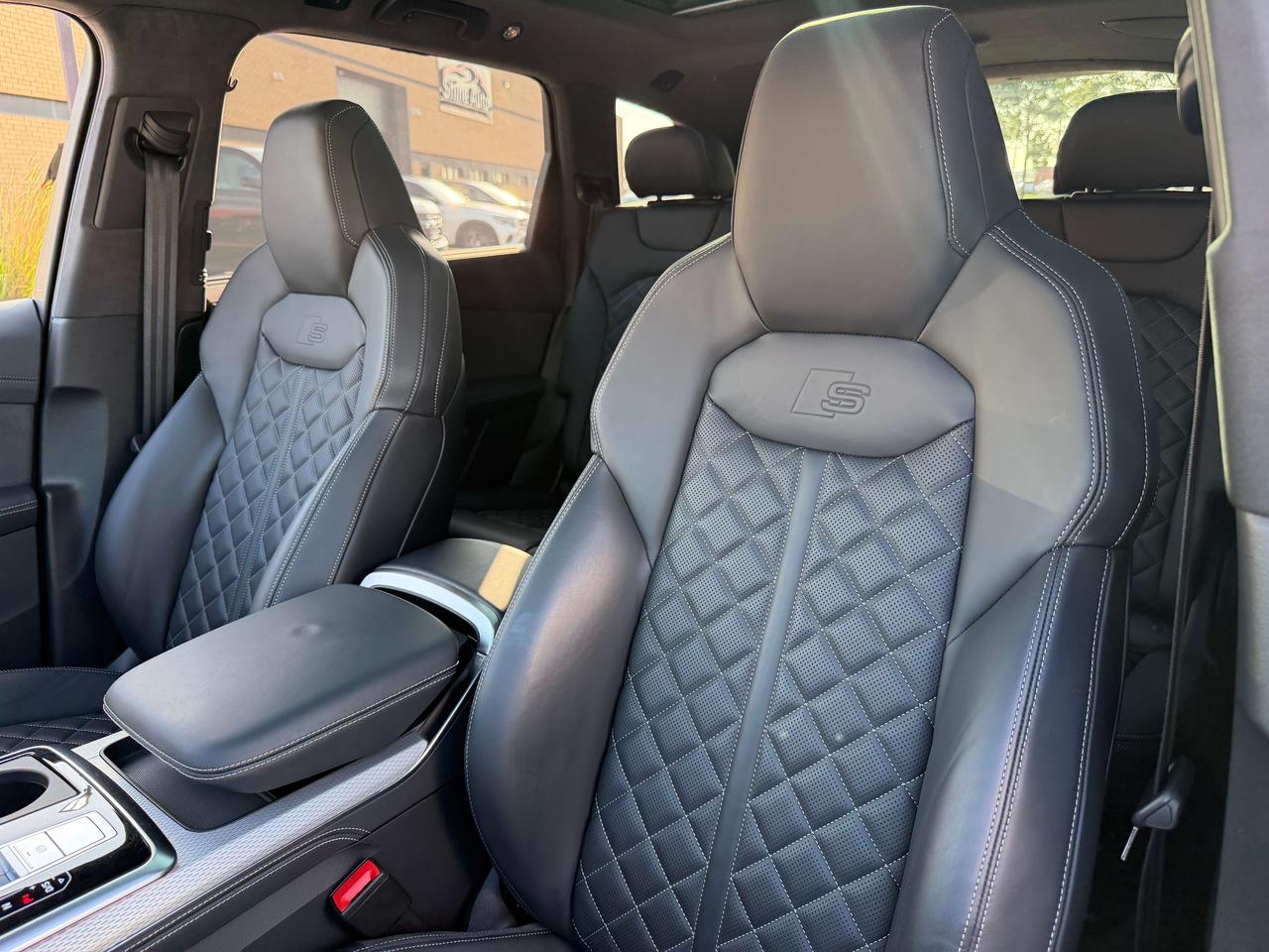 2025 Audi SQ7 MASSAGE SEAT, B&O SOUND, 360 CAMERA,CLEAN CARFAX Photo