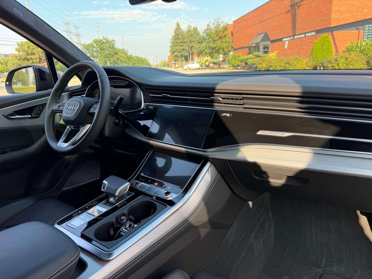 2025 Audi SQ7 MASSAGE SEAT, B&O SOUND, 360 CAMERA,CLEAN CARFAX Photo