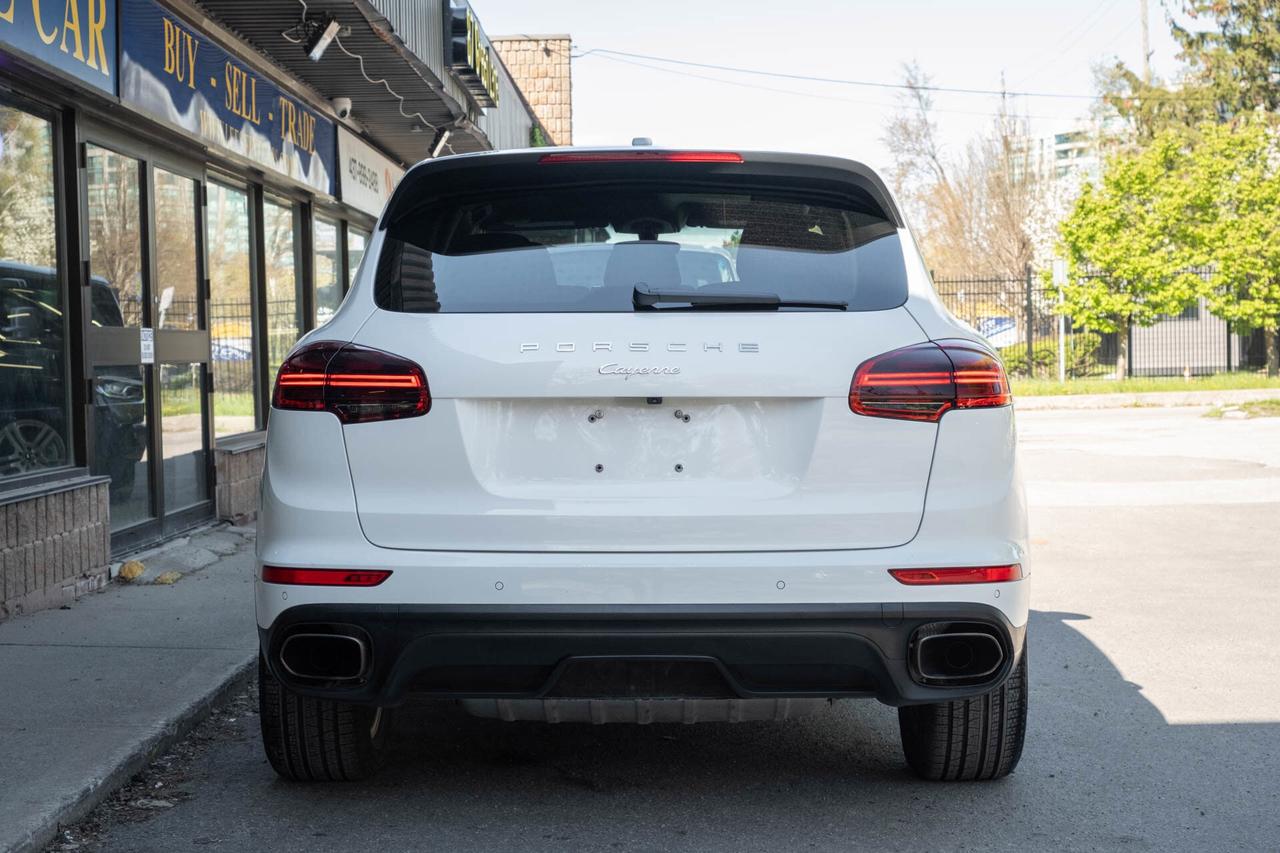 2017 Porsche Cayenne Base Photo
