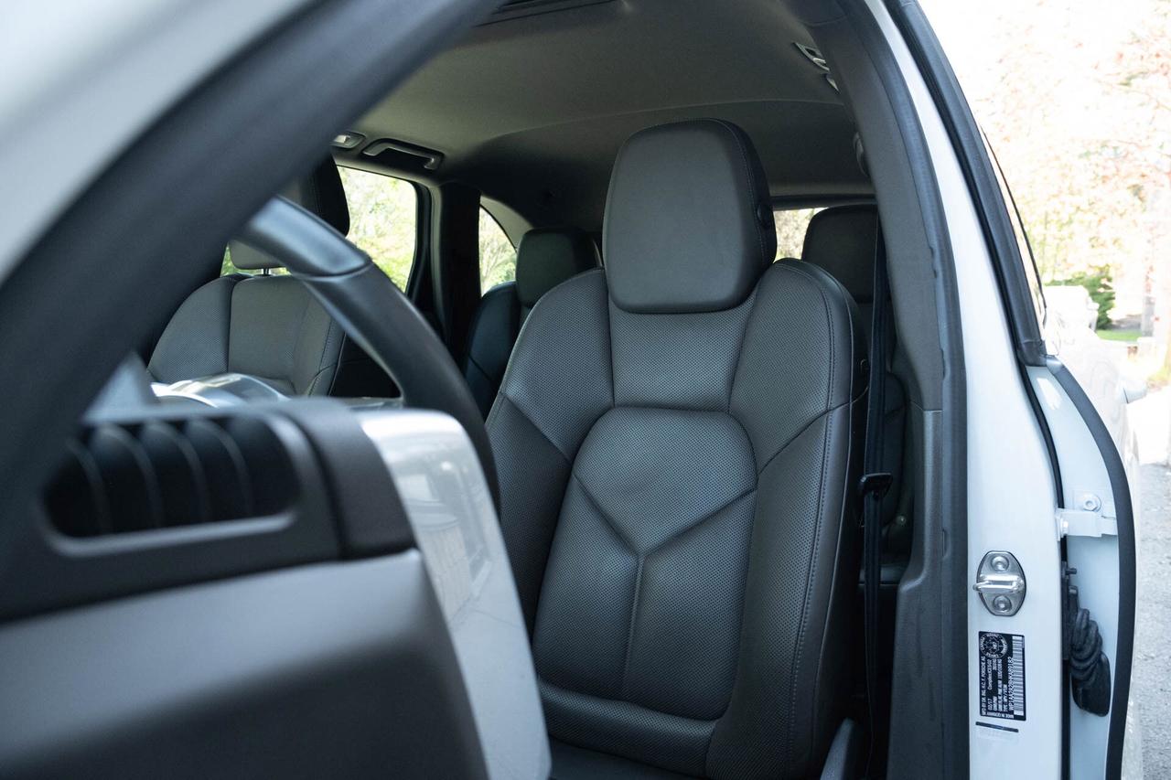 2017 Porsche Cayenne Base Photo