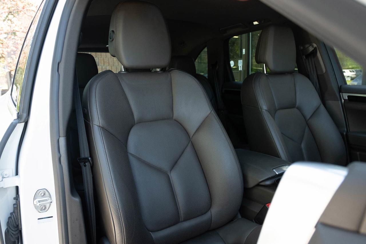 2017 Porsche Cayenne Base Photo
