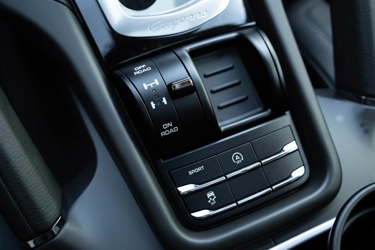 2017 Porsche Cayenne Base Photo