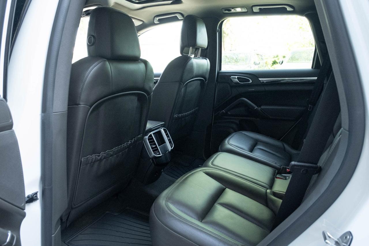 2017 Porsche Cayenne Base Photo