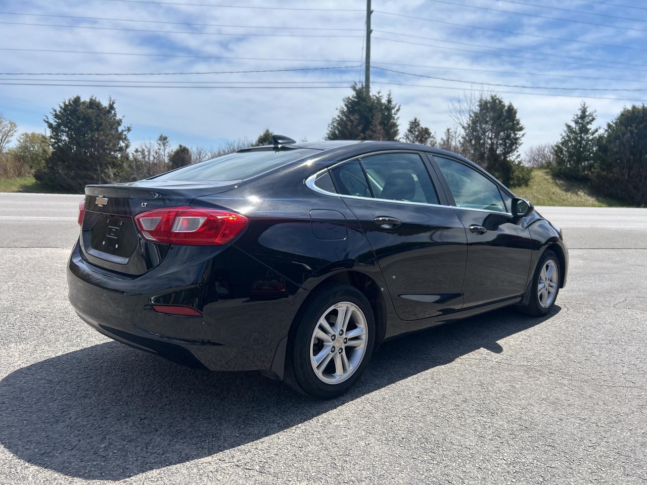 2017 Chevrolet Cruze LT, Bluetooth, Back Up Cam Photo