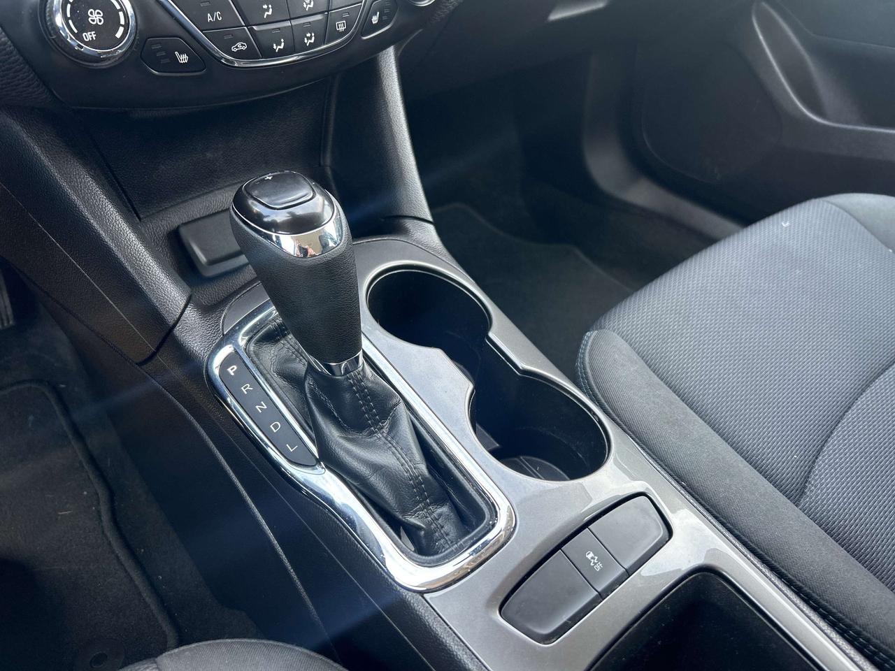 2017 Chevrolet Cruze LT, Bluetooth, Back Up Cam Photo