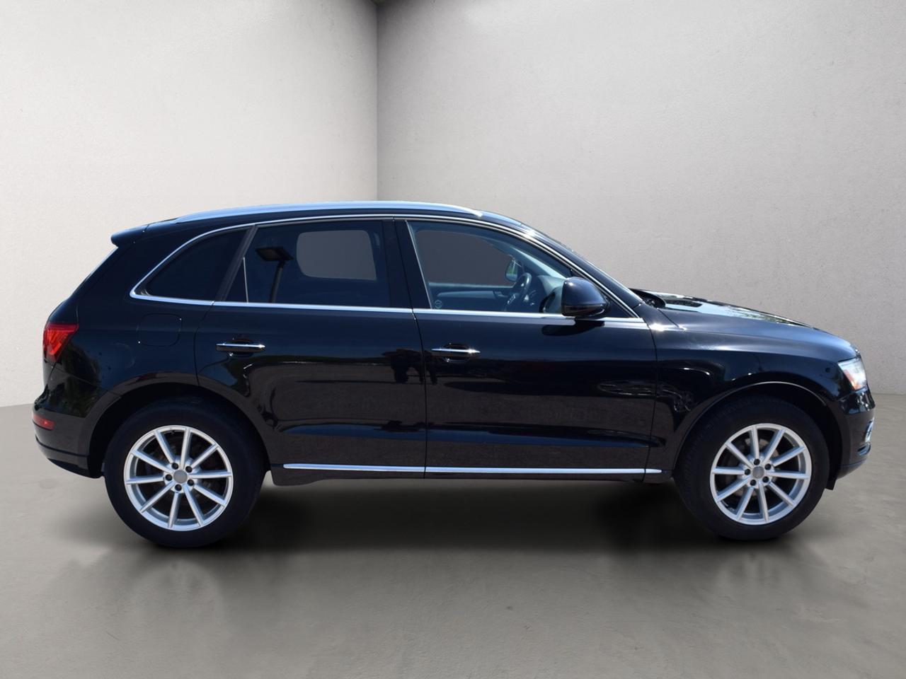 2016 Audi Q5 Technik AWD Navi Panoramic Sunroof Photo3