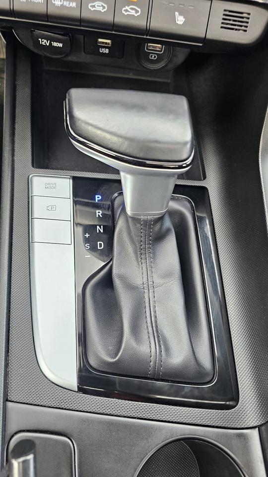 2021 Hyundai Elantra Preferred Photo