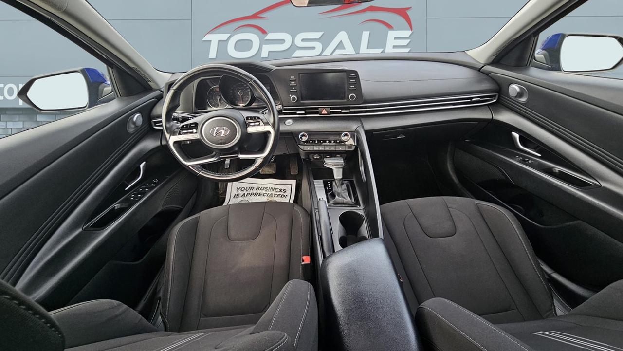 2021 Hyundai Elantra Preferred Photo