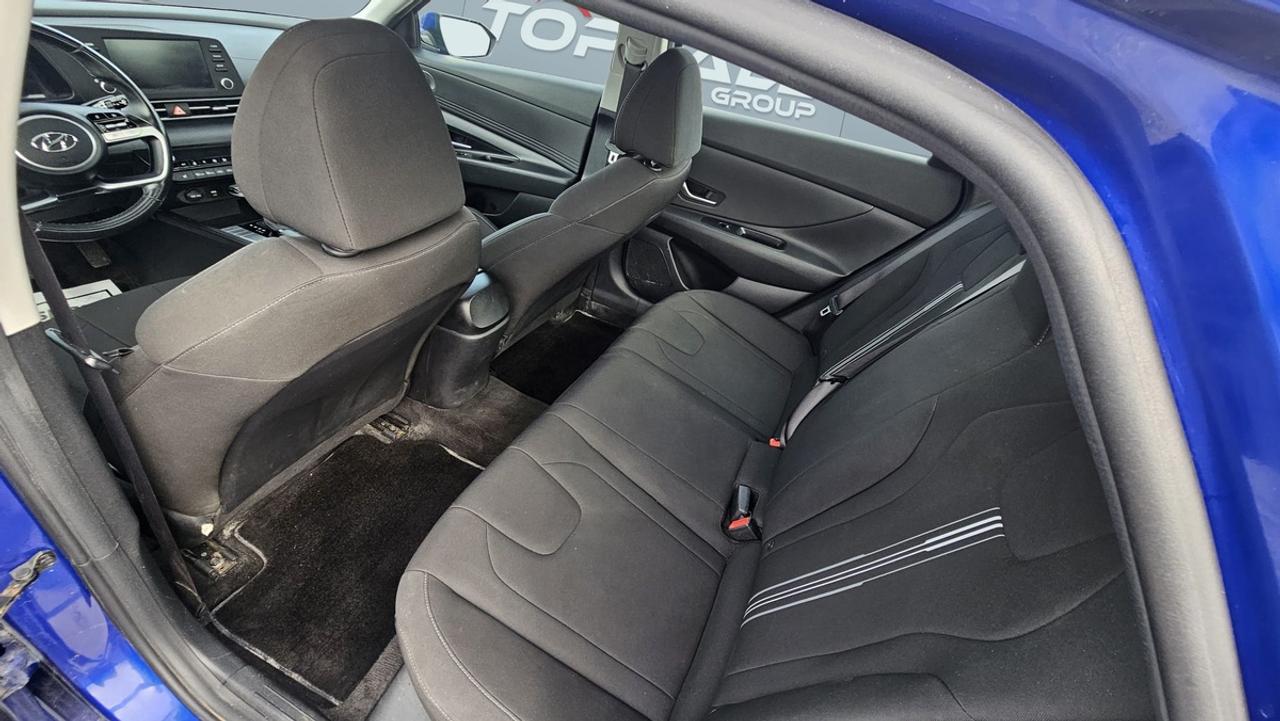 2021 Hyundai Elantra Preferred Photo