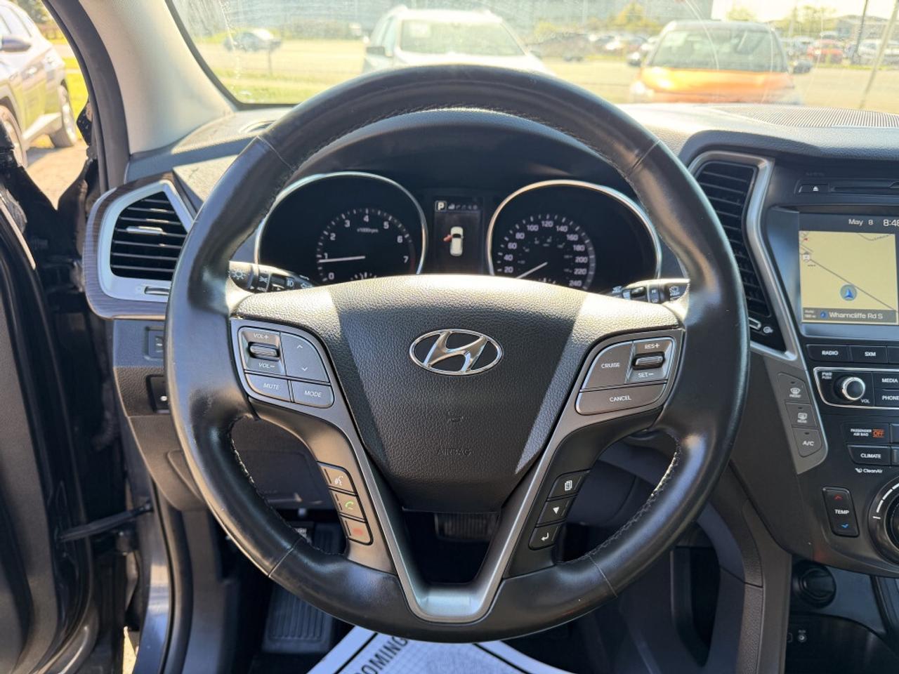 2017 Hyundai Santa Fe XL LIMITED AWD   NAV   LEATHER   PANOROOF   CAMERA Photo