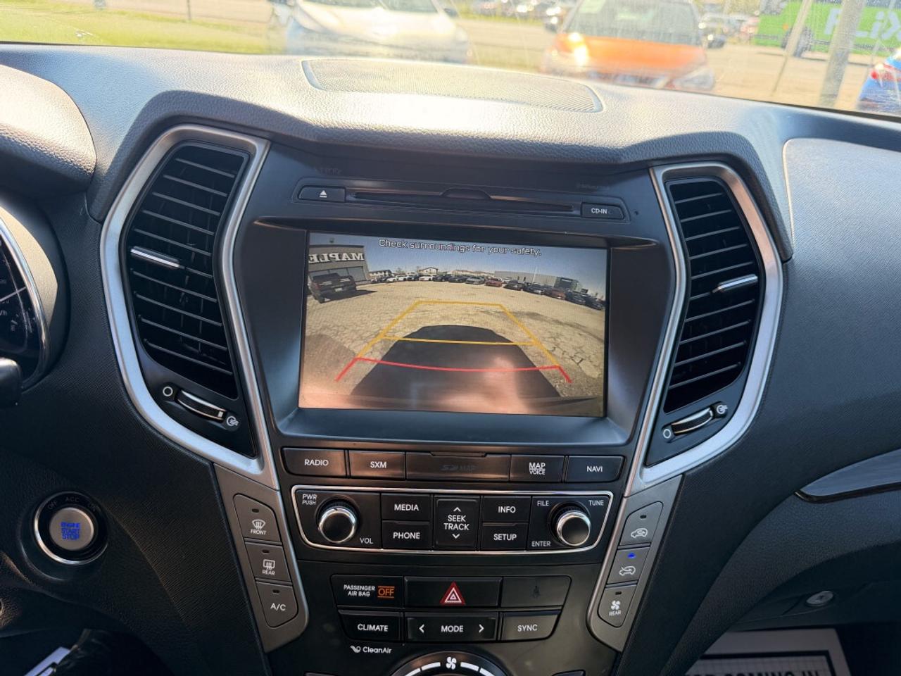 2017 Hyundai Santa Fe XL LIMITED AWD   NAV   LEATHER   PANOROOF   CAMERA Photo